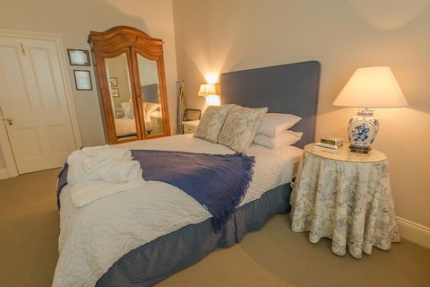 Glencoe Country Bed And Breakfast - Mackay Tourism 7