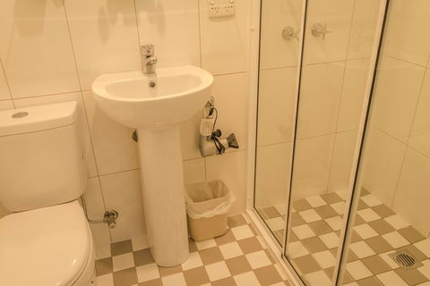 Glencoe Country Bed And Breakfast - Mackay Tourism 10