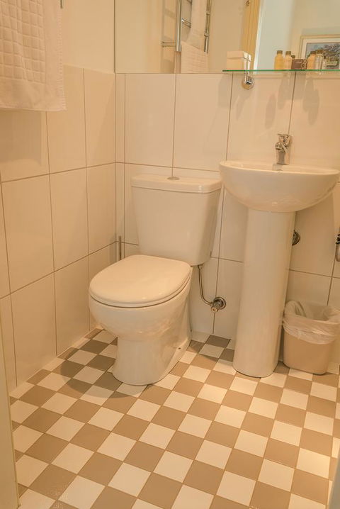 Glencoe Country Bed And Breakfast - Mackay Tourism 25