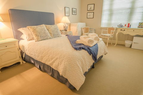 Glencoe Country Bed And Breakfast - Mackay Tourism 9