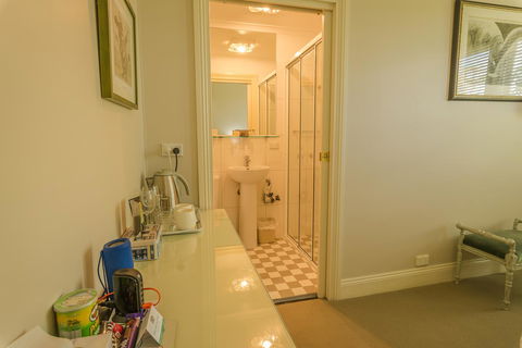 Glencoe Country Bed And Breakfast - Mackay Tourism 14