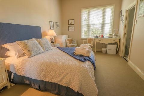 Glencoe Country Bed And Breakfast - Mackay Tourism 6