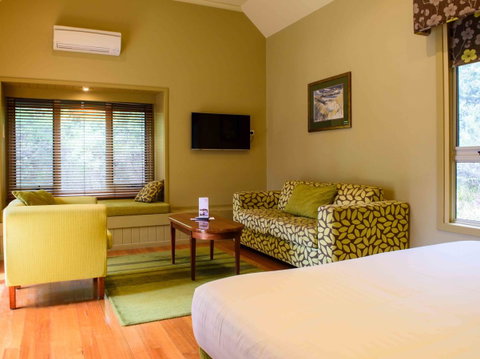 Freycinet Lodge - Mackay Tourism 5