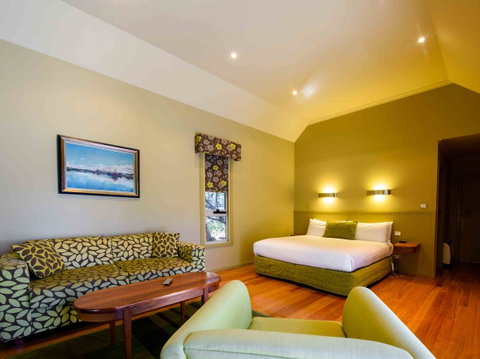 Freycinet Lodge - Mackay Tourism 6