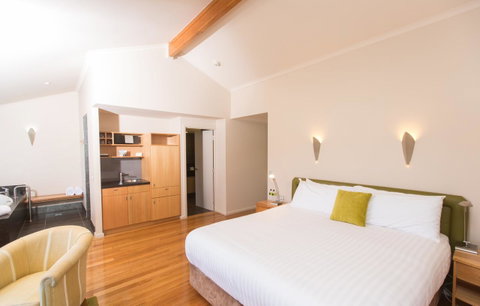 Freycinet Lodge - Mackay Tourism 38