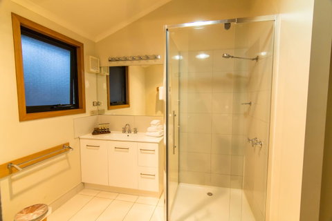 Freycinet Lodge - Mackay Tourism 30