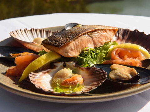 Freycinet Lodge - Mackay Tourism 13
