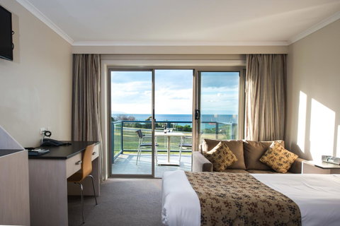 Beachfront Bicheno - Mackay Tourism 15