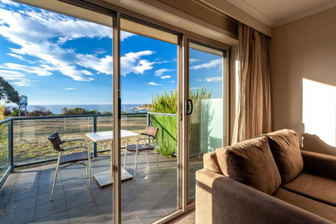 Beachfront Bicheno - Mackay Tourism 18