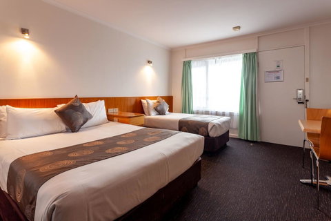 Beachfront Bicheno - Mackay Tourism 12