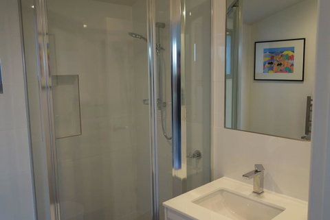 THE LOFT @ Bay Of Fires Seascape - Mackay Tourism 14