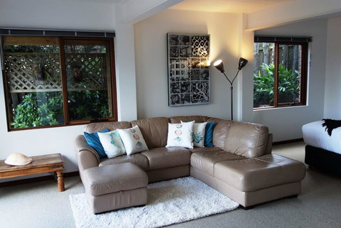 THE LOFT @ Bay Of Fires Seascape - Mackay Tourism 15