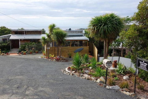 THE LOFT @ Bay Of Fires Seascape - Mackay Tourism 19