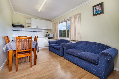 Wintersun Gardens Motel - Mackay Tourism 19
