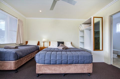 Wintersun Gardens Motel - Mackay Tourism 2