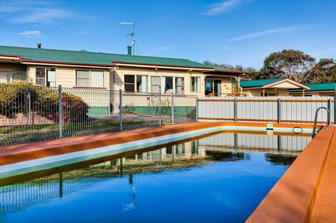 Wintersun Gardens Motel - Mackay Tourism 14
