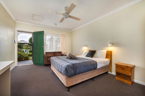 Wintersun Gardens Motel - Mackay Tourism 42