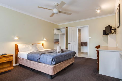 Wintersun Gardens Motel - Mackay Tourism 20