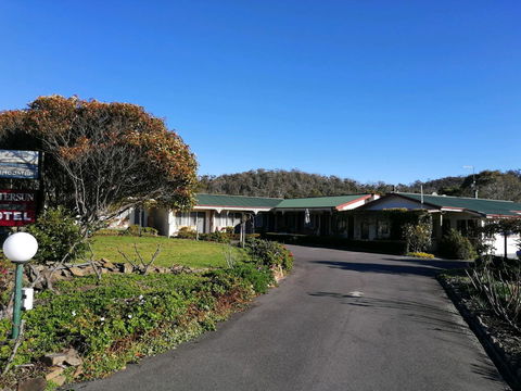 Wintersun Gardens Motel - Mackay Tourism 4