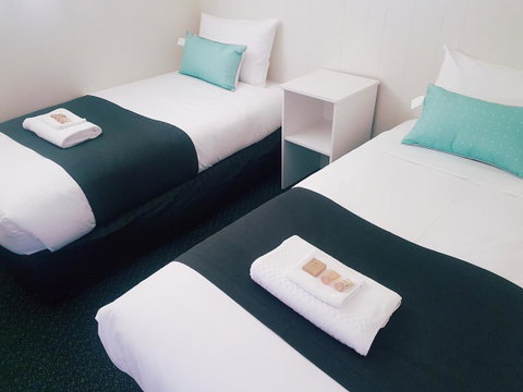 Ocean View Cottage - Mackay Tourism 3