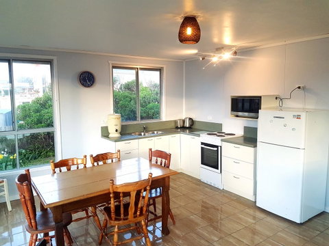 Ocean View Cottage - Mackay Tourism 12