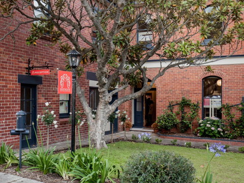 Montacute Boutique Bunkhouse - Mackay Tourism 22