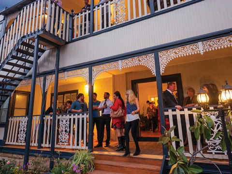 Montacute Boutique Bunkhouse - Mackay Tourism 23