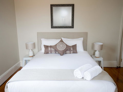 Montacute Boutique Bunkhouse - Mackay Tourism 9