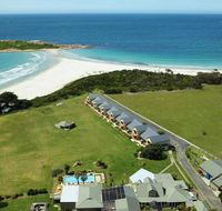 Diamond Island Resort  Bicheno Penguin Show - Mackay Tourism