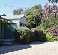 Hazards Beach House - Mackay Tourism