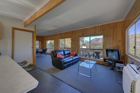Freycinet Sanctuary 4 - Mackay Tourism 5