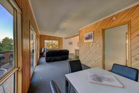 Freycinet Sanctuary 4 - Mackay Tourism 7