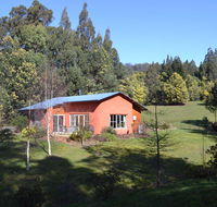 Whispering Spirit Holiday Cottages  Mini Ponies - Mackay Tourism