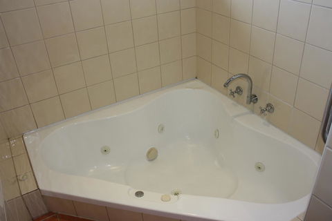 Swansea Motor Inn Tasmania - Mackay Tourism 30