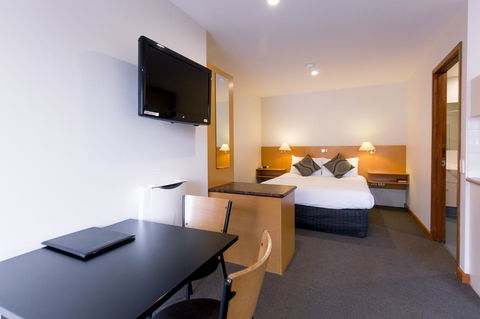 Bay Hotel Apartments - Mackay Tourism 20