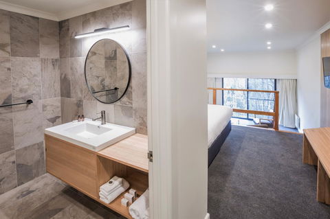 Cradle Mountain Hotel - Mackay Tourism 16