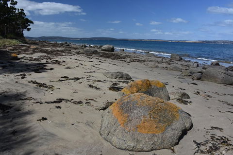 Beachside Taroona With Spa - Mackay Tourism 30