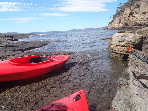 Beachside Taroona With Spa - Mackay Tourism 23