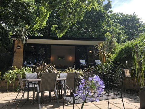 Studio SixA ... A Haven In The Heart Of Hobart - Mackay Tourism 24