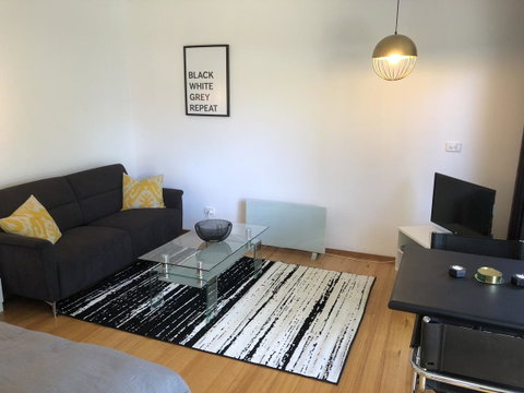Studio SixA ... A Haven In The Heart Of Hobart - Mackay Tourism 3