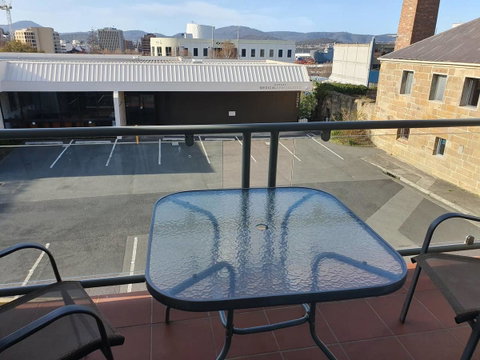 Battery Point Apartment With Car Park - Mackay Tourism 11