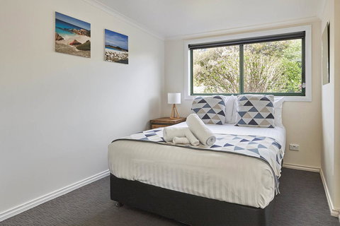 DOLPHIN LOOKOUT COTTAGE - Amazing Views Of The Bay Of Fires - Mackay Tourism 15