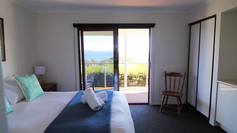 DOLPHIN LOOKOUT COTTAGE - Amazing Views Of The Bay Of Fires - Mackay Tourism 13