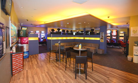 Bridge Hotel - Mackay Tourism 22