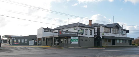 Bridge Hotel - Mackay Tourism 25