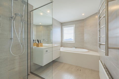Nature & Relax House, Panoramic Sea View, Free Parking 37 - Mackay Tourism 5