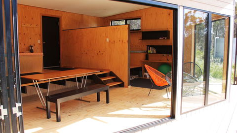 BAY OF FIRES ECO HUT Off Grid Experience At Binalong Bay - Mackay Tourism 2