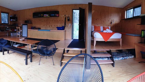 BAY OF FIRES ECO HUT Off Grid Experience At Binalong Bay - Mackay Tourism 8
