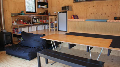 BAY OF FIRES ECO HUT Off Grid Experience At Binalong Bay - Mackay Tourism 6