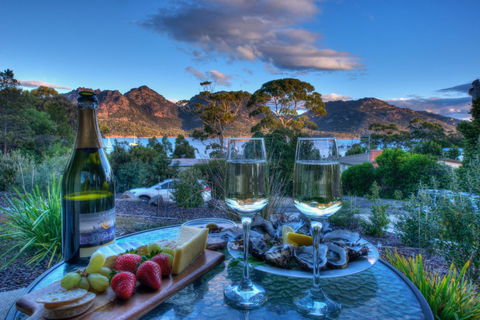 Freycinet Stone Studio 4 - Granite - Mackay Tourism 0